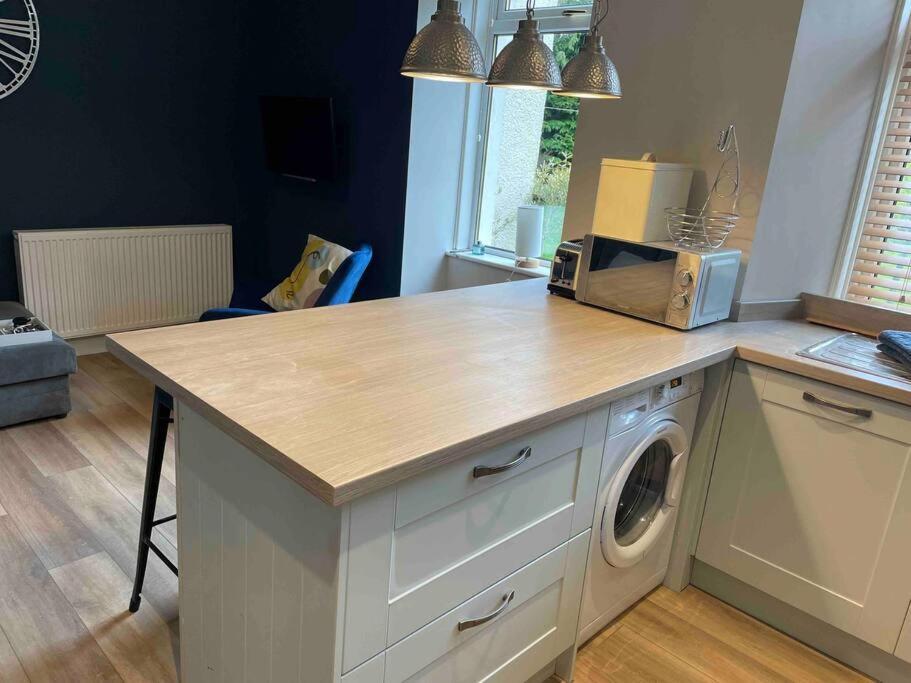 Cosy James Street Park 2 Bedroom, Ground Floor Apartment, Garden Helensburgh Kültér fotó